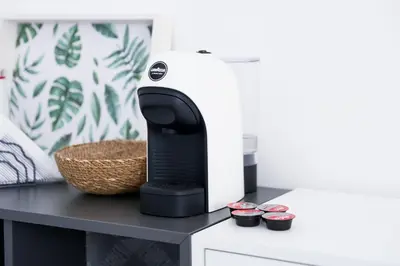 Set per la preparazione di tè e caffè presso [Parco M. Claro] Matrimoniale con Bagno Privato.