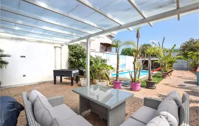 Piscina di Casa Vacanze Villabel o nelle vicinanze