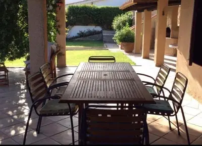 Patio o area all'aperto di Private Pool villa with panoramic views split over 2 levels / Aircon / New Pool.