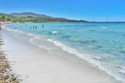 Paesaggio naturale nelle vicinanze della villa