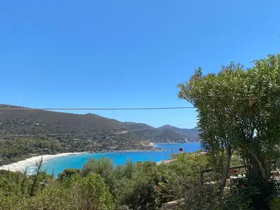 Paesaggio naturale nelle vicinanze della villa