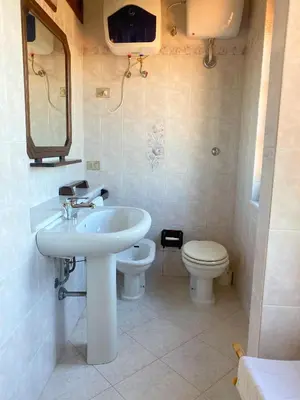 Bagno di Lovely home 5 min walk to the beach, 3 bedrooms ample outdoor relax and WIFI