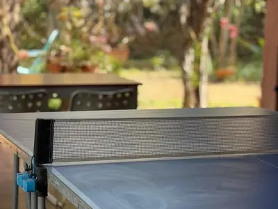 Attrezzature per ping pong presso Lovely home 5 min walk to the beach, 3 bedrooms ample outdoor relax and WIFI o nelle vicinanze