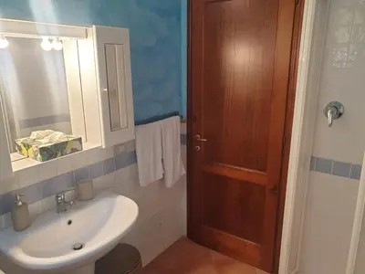 Bagno di Casa Cannugia By La Via Del Mare Viaggi e Vacanze