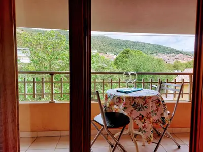 Balcone o terrazza di Deliziosa casetta in centro a 10 min dal mare