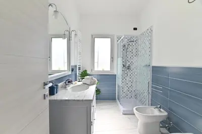 Bagno di IzzHome Cozy Room