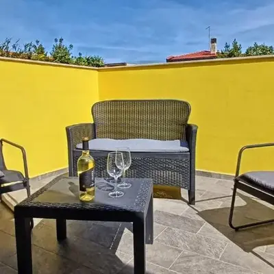 Nuovo alloggio ampia veranda free wi-fi